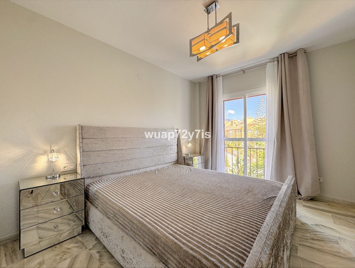 Vernieuwde penthouse met 3 slaapkamers in Bel-Air, Estepona in Bel Air - foto 16