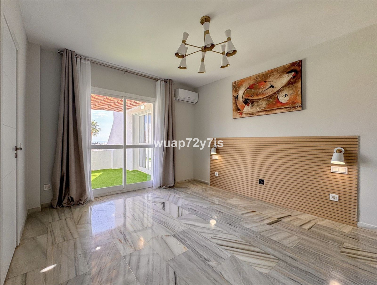 Vernieuwde penthouse met 3 slaapkamers in Bel-Air, Estepona in Bel Air - foto 18