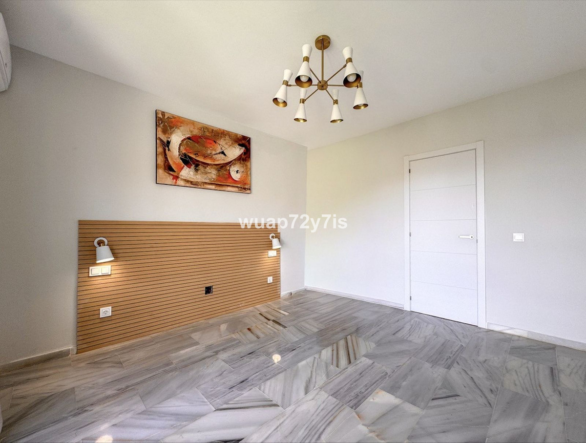 Vernieuwde penthouse met 3 slaapkamers in Bel-Air, Estepona in Bel Air - foto 19