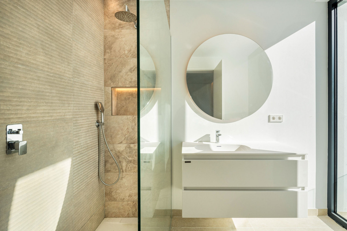 Splinternieuwe villa in Sotogrande Alto met 5 slaapkamers in Sotogrande Alto - foto 8