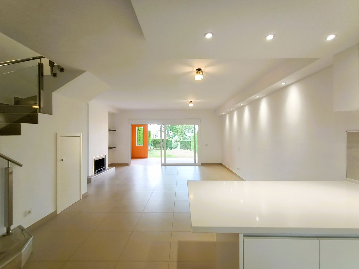 3 bedroom House in El Paraiso in El Paraiso - foto 8