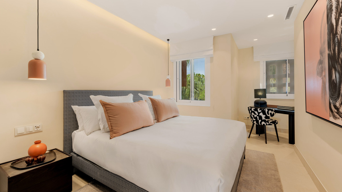 3 bedroom Apartment in Estepona in Estepona - foto 12