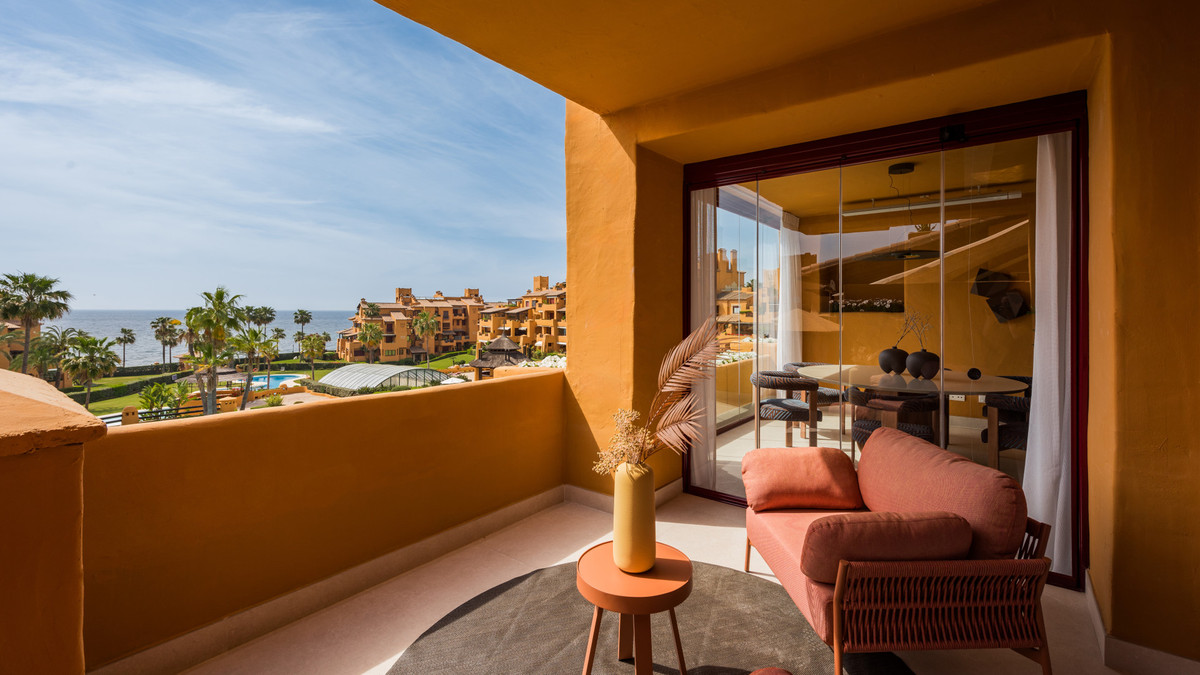 3 bedroom Apartment in Estepona in Estepona - foto 3