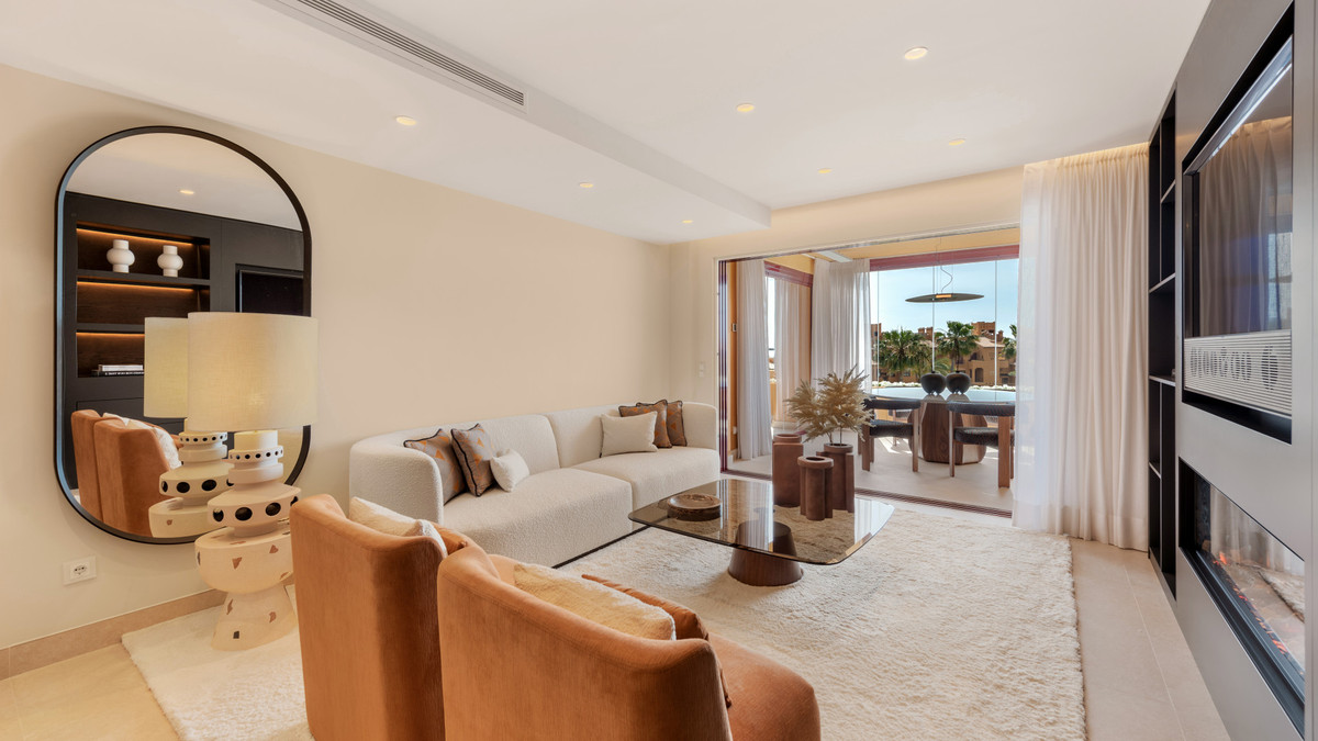 3 bedroom Apartment in Estepona in Estepona - foto 4