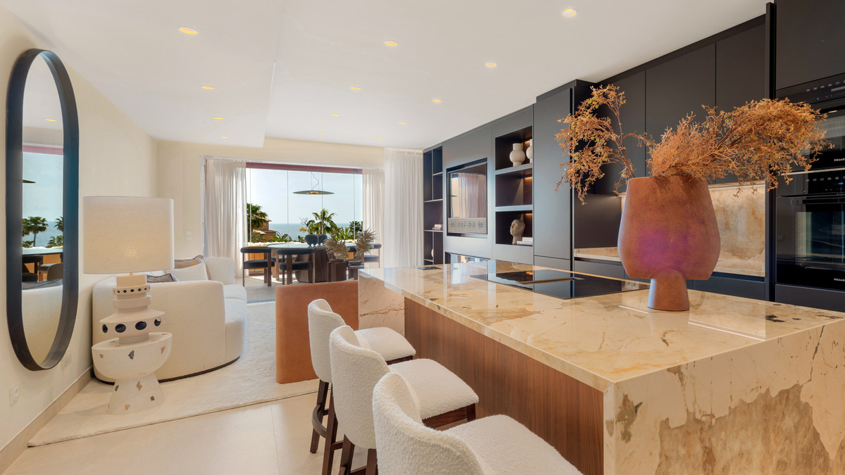 3 bedroom Apartment in Estepona in Estepona - foto 6