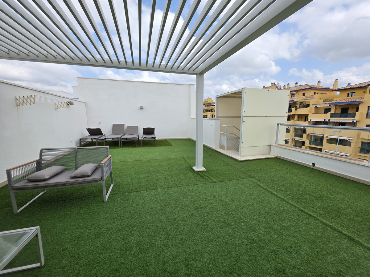 Drie-slaapkamer duplex penthouse aan het strand van San Pedro de Alcántara in San Pedro de Alcántara - foto 11