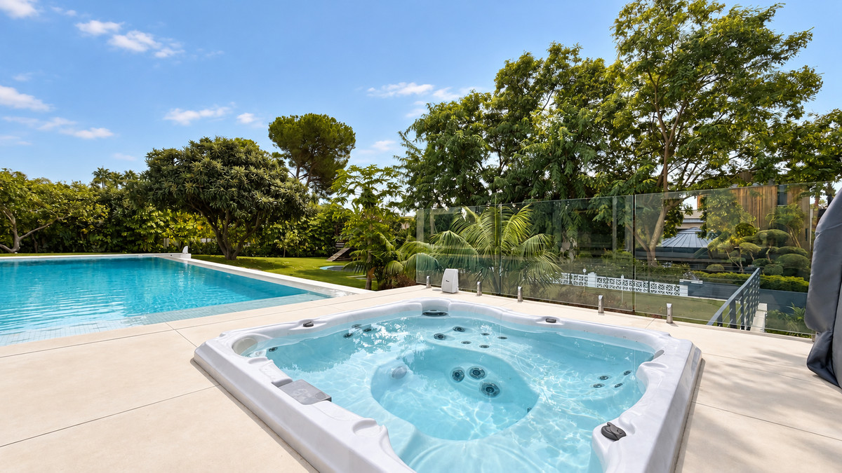 Villa met zes slaapkamers in Guadalmina Baja, Málaga in Guadalmina Baja - foto 11
