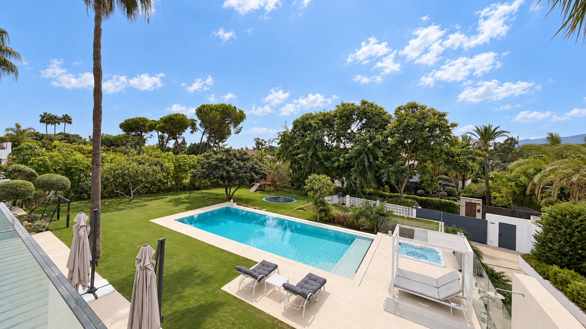 Villa met zes slaapkamers in Guadalmina Baja, Málaga in Guadalmina Baja - foto 3