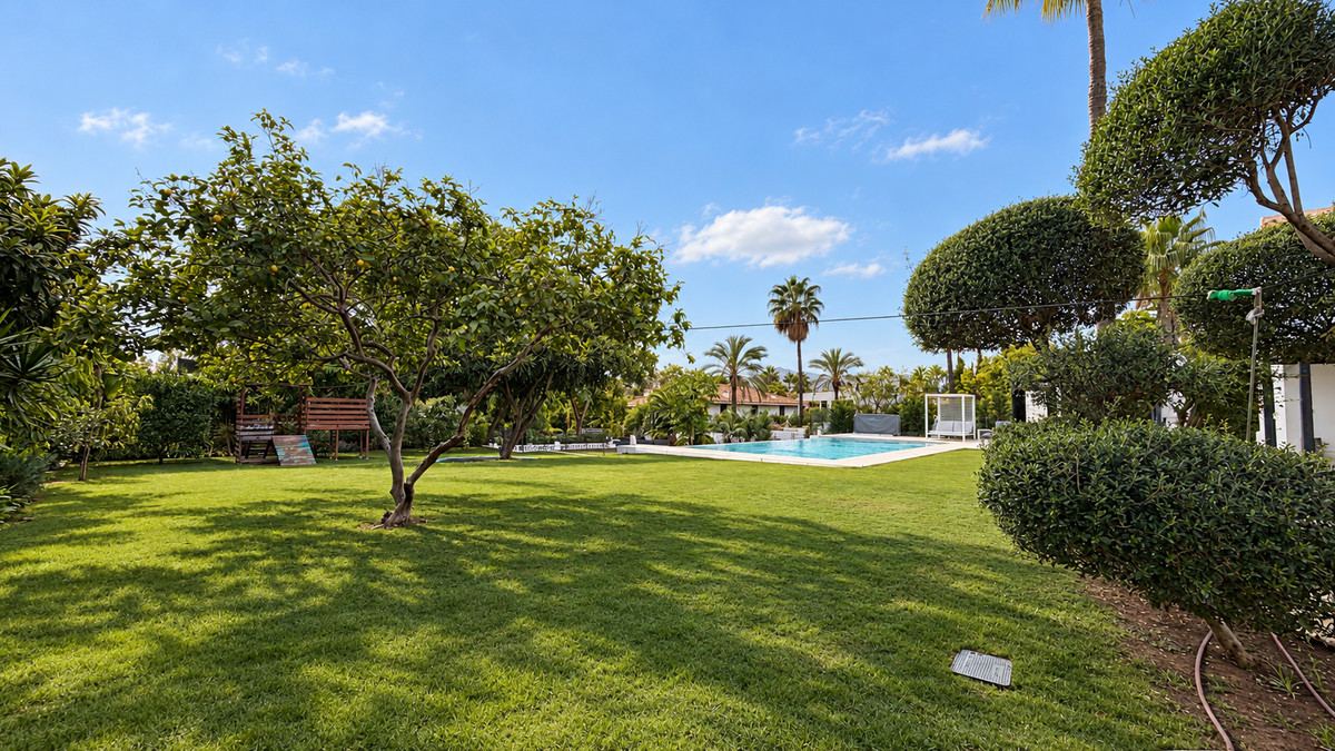Villa met zes slaapkamers in Guadalmina Baja, Málaga in Guadalmina Baja - foto 10