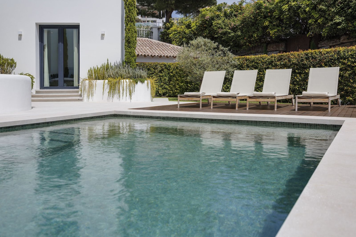 4 bedroom House in Atalaya - foto 2