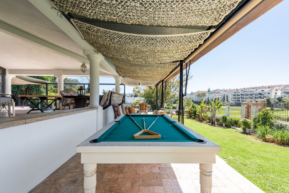 4-slaapkamer villa aan de golfbaan in Linda Vista, San Pedro de Alcántara in San Pedro de Alcántara - foto 16