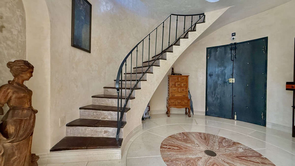 4-slaapkamer villa aan de golfbaan in Linda Vista, San Pedro de Alcántara in San Pedro de Alcántara - foto 18