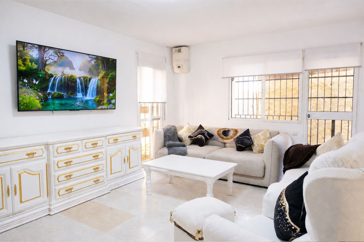 3 bedroom Apartment in Marbella in Marbella - foto 2