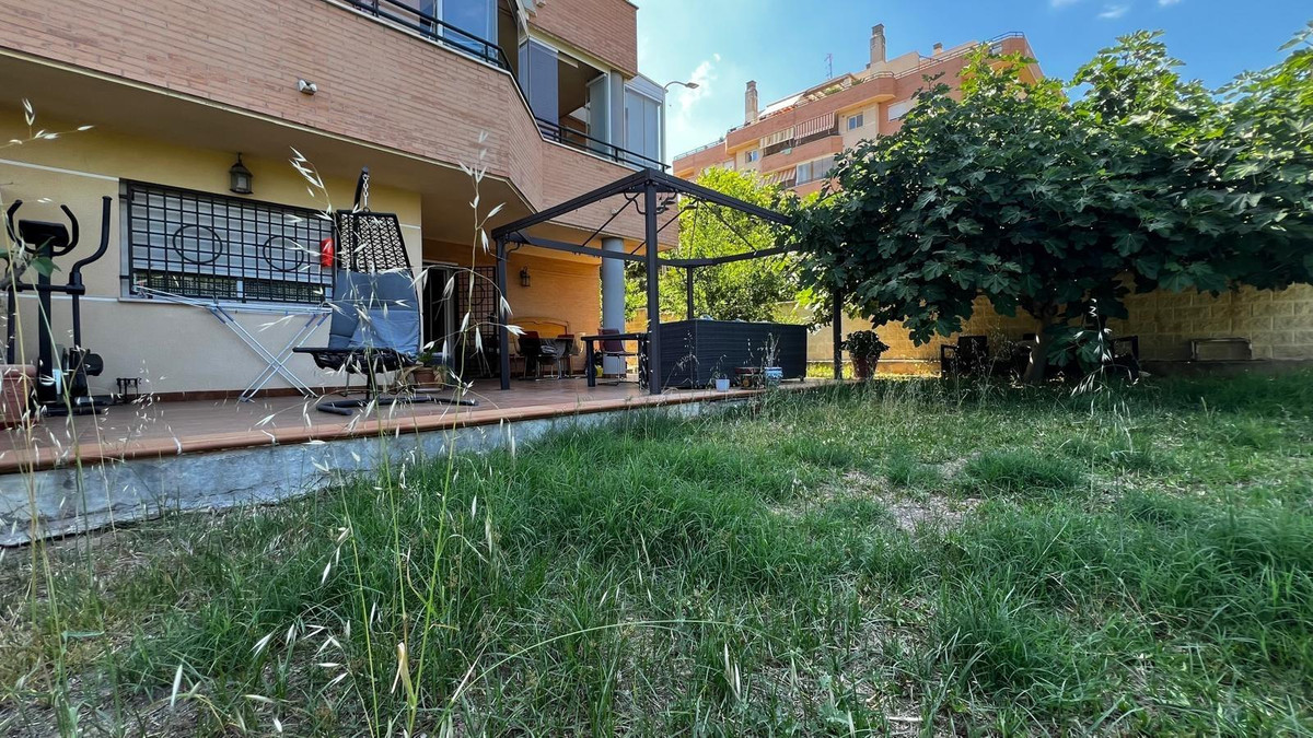 3-slaapkamer appartement in El Pinillo met tuin en terras in El Pinillo - foto 3