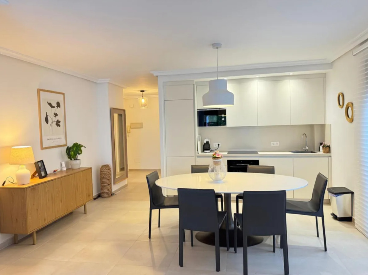 Drie-slaapkamerappartement in Marbella in Marbella - foto 2
