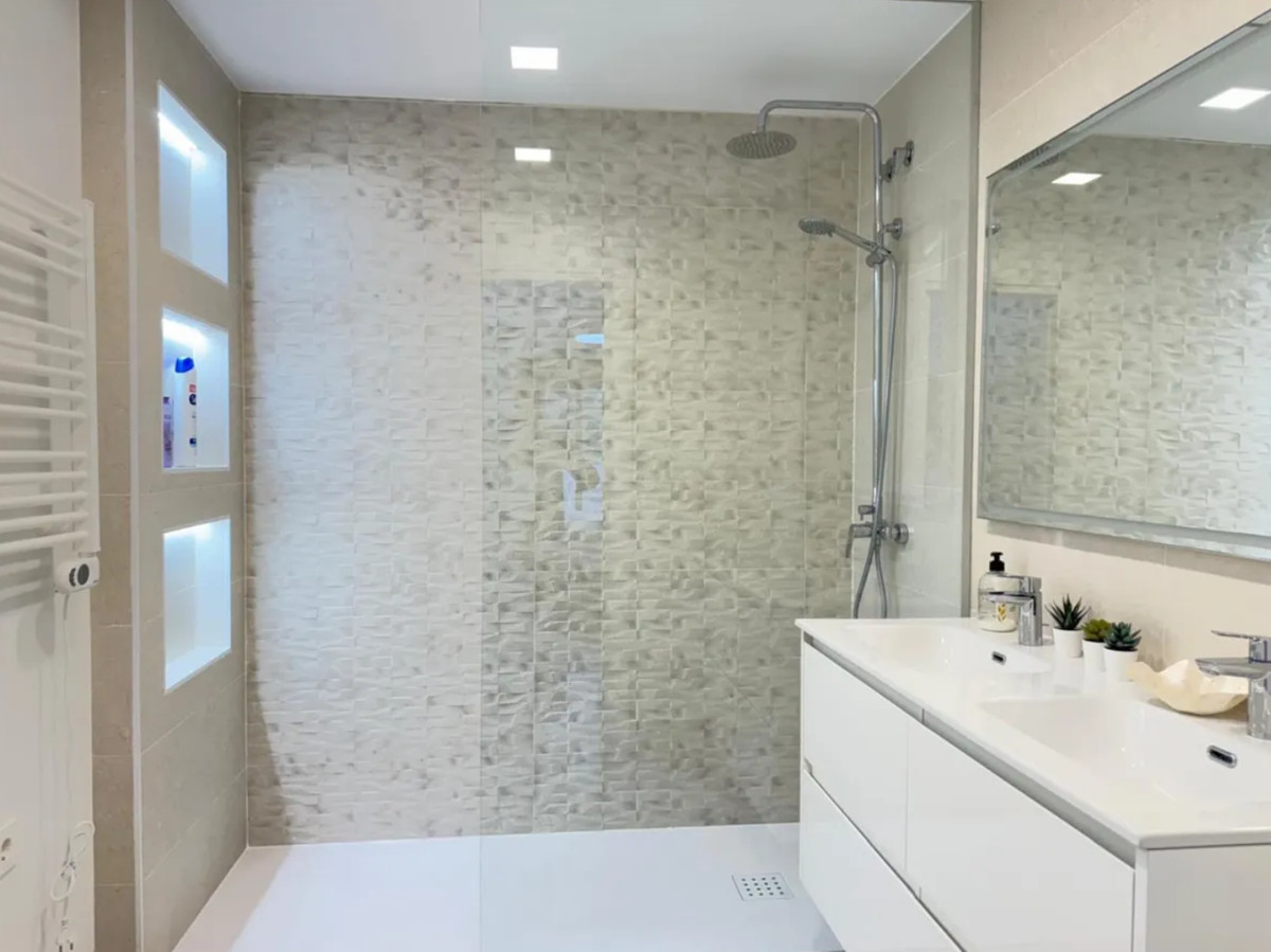 Drie-slaapkamerappartement in Marbella in Marbella - foto 11