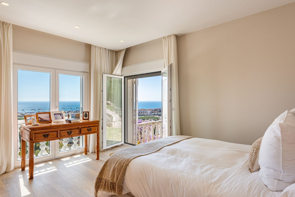 5 bedroom House in Marbella in Marbella - foto 8
