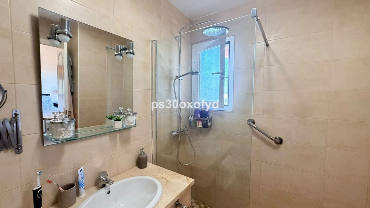 Appartement met 3 slaapkamers in La Duquesa in La Duquesa - foto 8