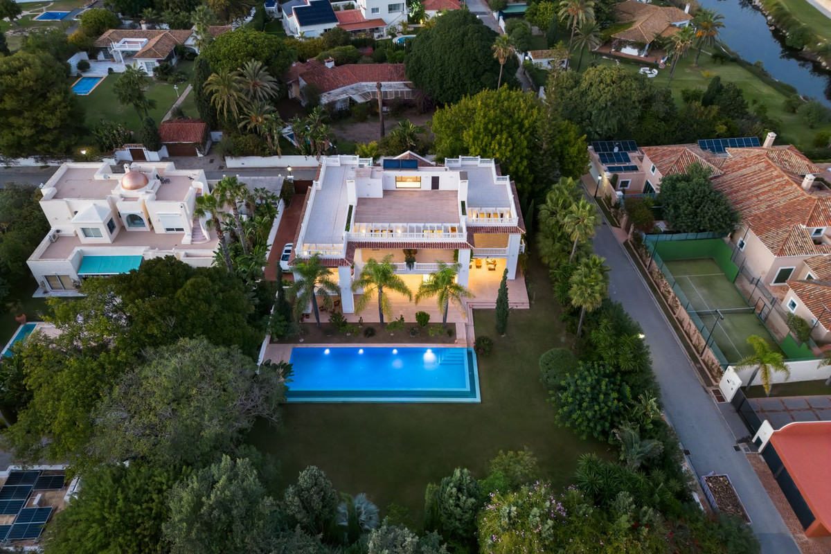 7 bedroom House in Guadalmina Baja in Guadalmina Baja - foto 3