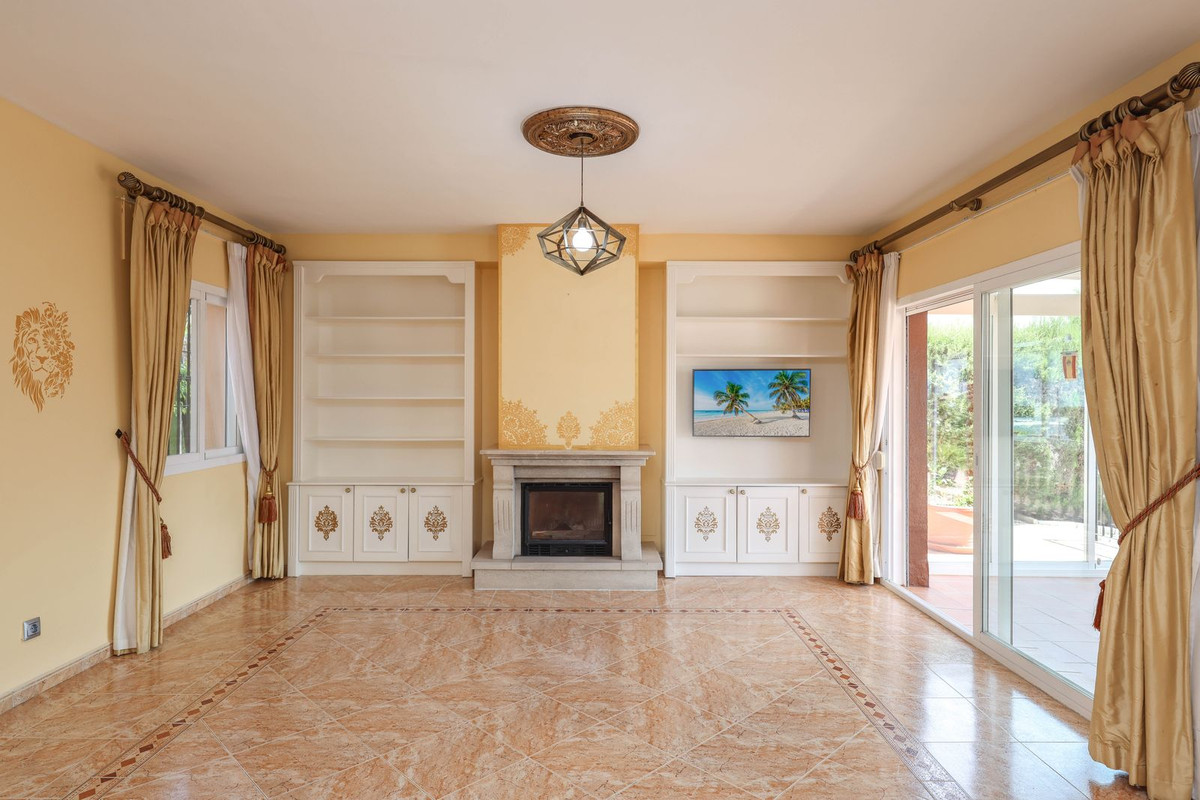 4 bedroom House in Coín in Coín - foto 11