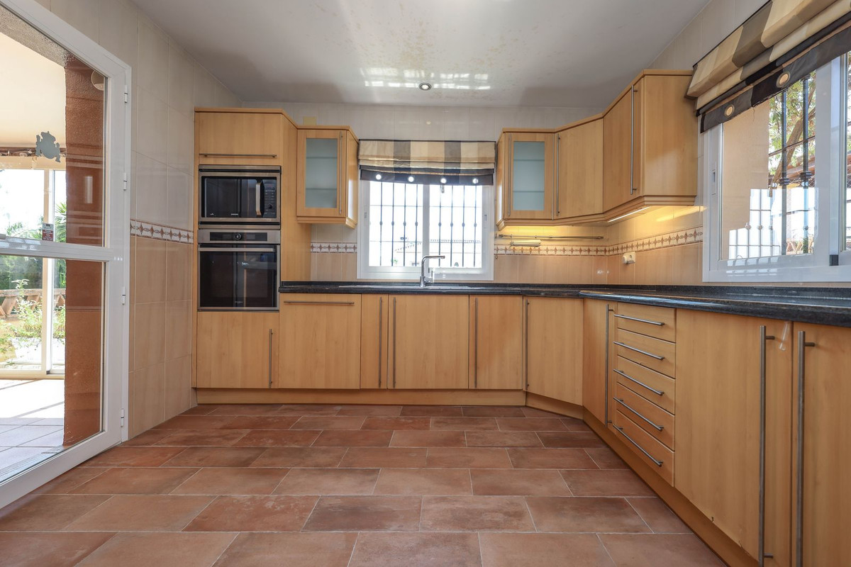 4 bedroom House in Coín in Coín - foto 12