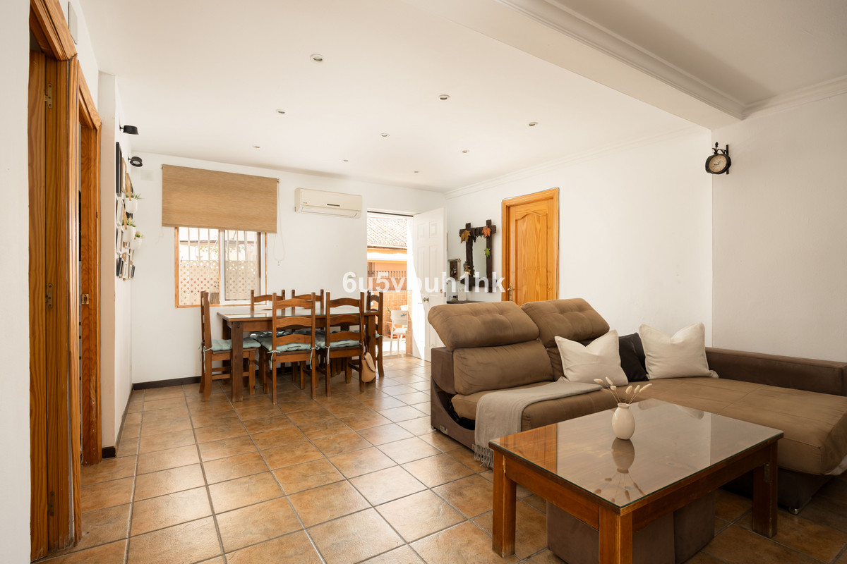Drie-slaapkamer stadswoning in Málaga in Málaga - foto 8