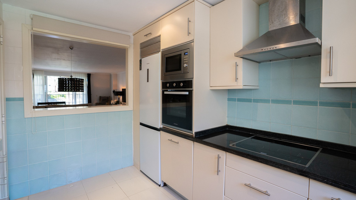 Drie-slaapkamer appartement direct aan de jachthaven in Sotogrande in Sotogrande - foto 17