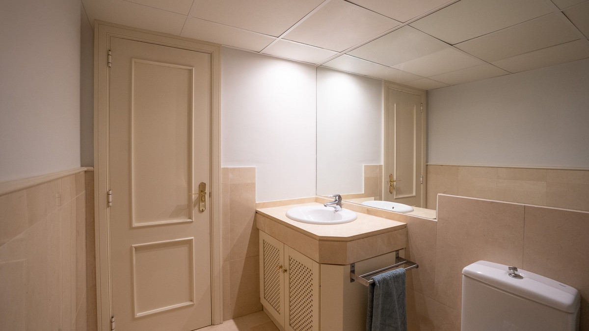 Drie-slaapkamer appartement direct aan de jachthaven in Sotogrande in Sotogrande - foto 8
