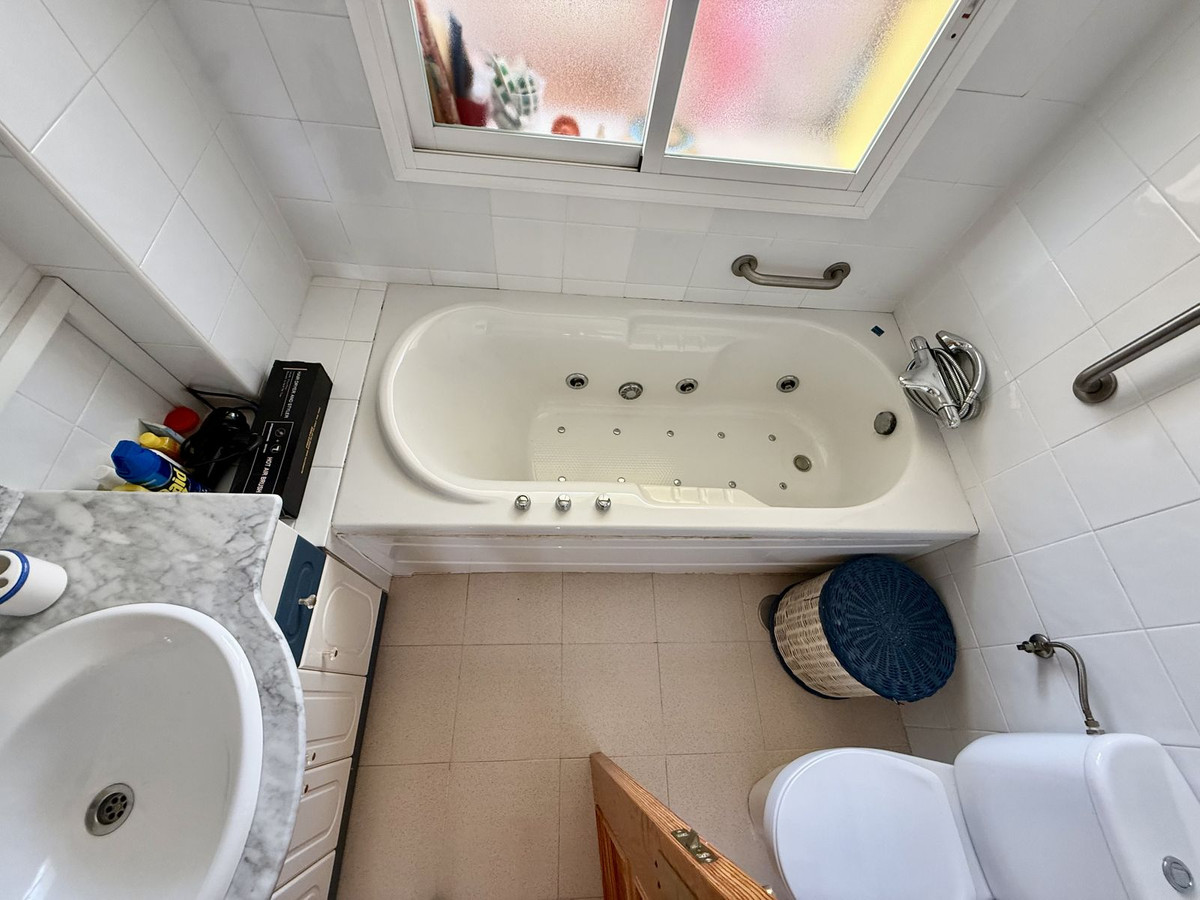 3 bedroom Apartment in Las Lagunas in Las Lagunas - foto 18
