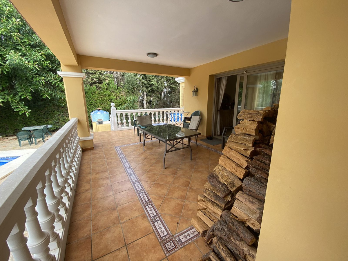 6-slaapkamer villa in Nueva Andalucía in Nueva Andalucía - foto 3