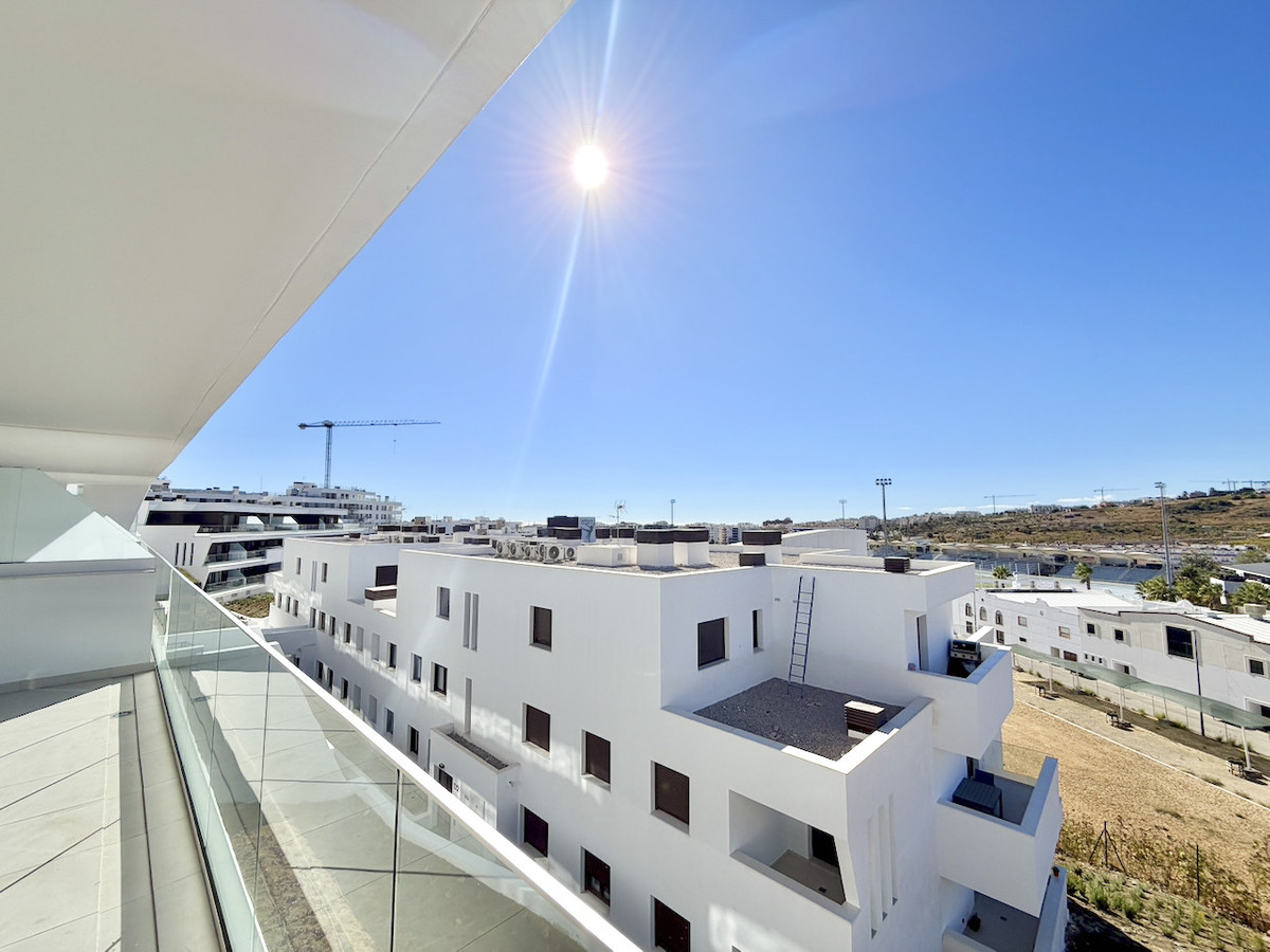 Drie-slaapkamer appartement in Estepona in Estepona - foto 2