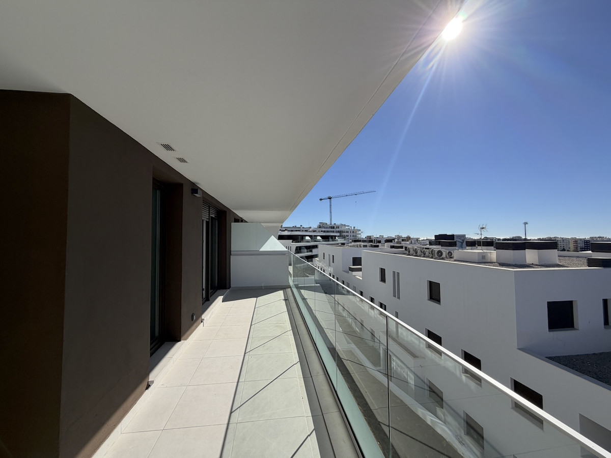 Drie-slaapkamer appartement in Estepona in Estepona - foto 18