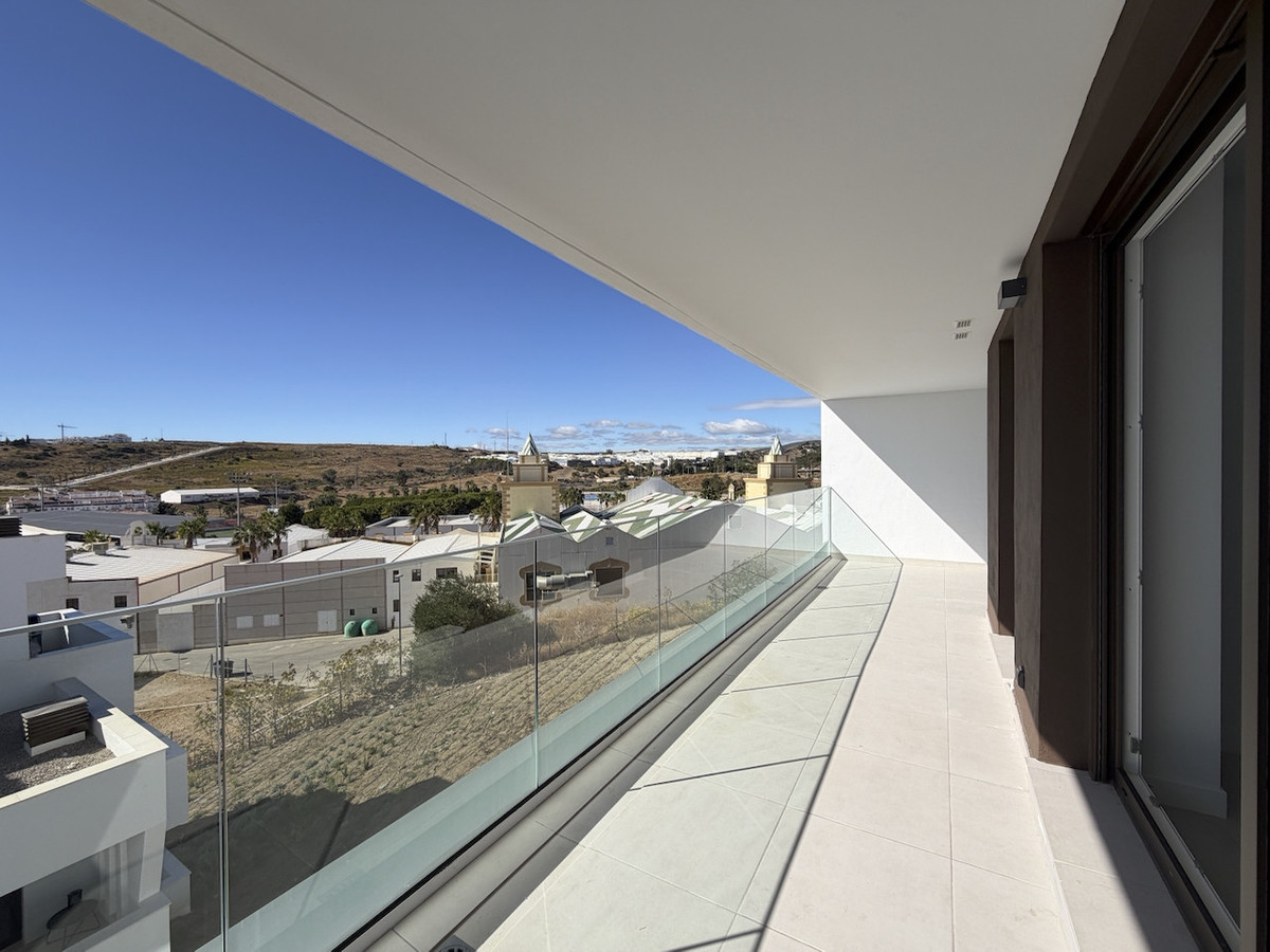 Drie-slaapkamer appartement in Estepona in Estepona - foto 3