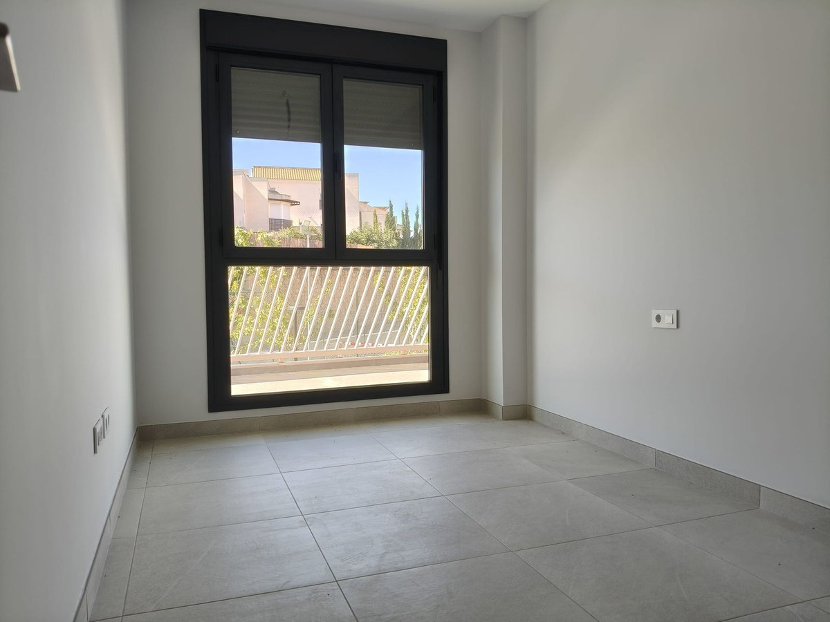 2 bedroom Apartment in Mijas Costa in Mijas Costa - foto 9