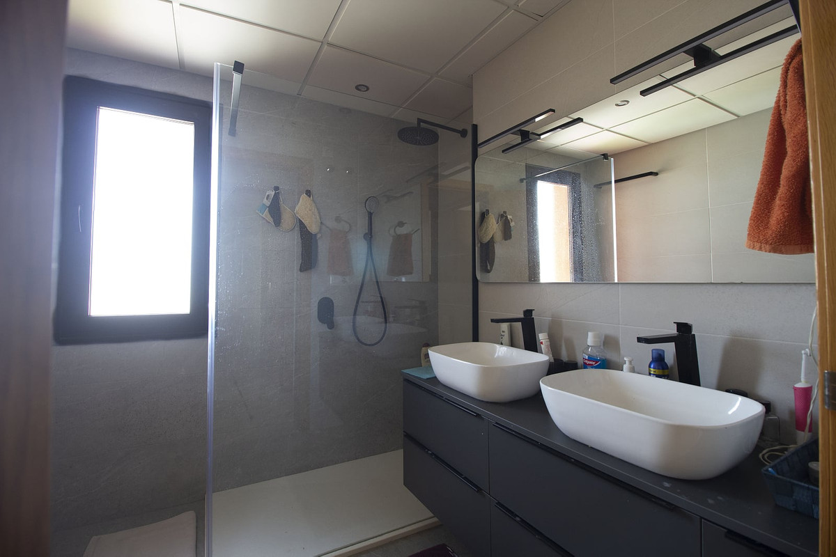 2-kamer appartement in Estepona in Estepona - foto 15