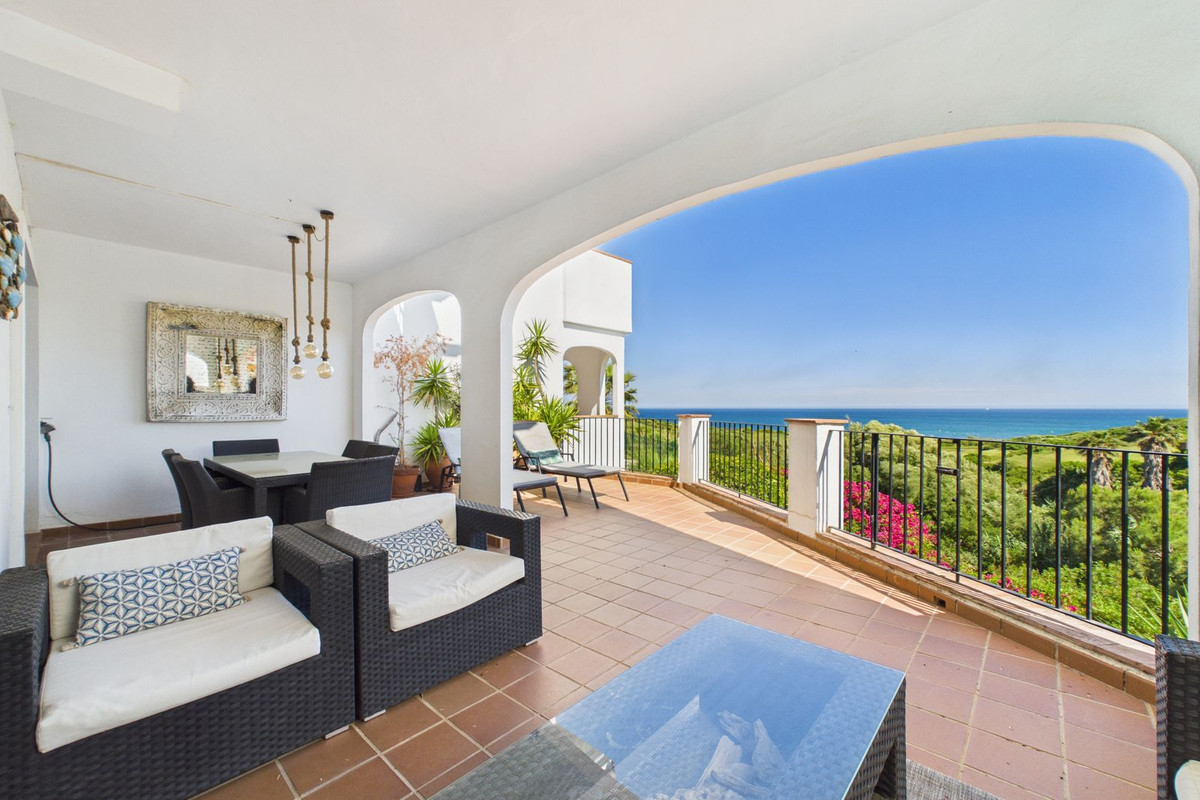 3 bedroom Apartment in La Alcaidesa in La Alcaidesa - foto 2