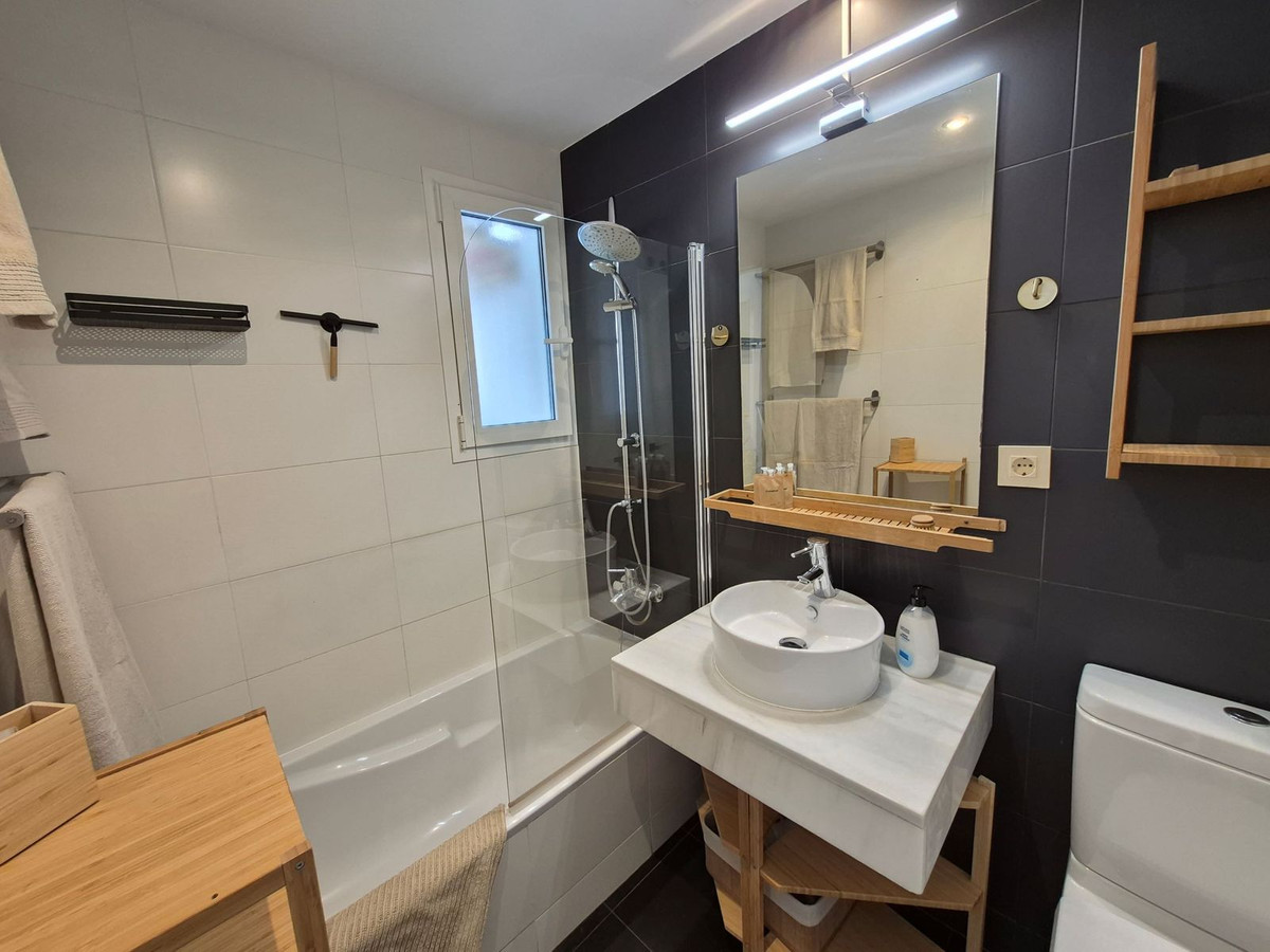 Penthouse met 2 slaapkamers in Estepona in Estepona - foto 14
