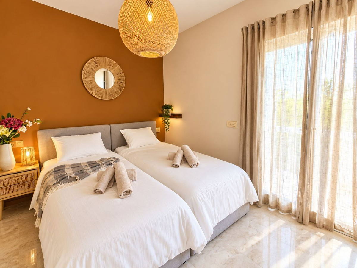 Penthouse met 2 slaapkamers in Estepona in Estepona - foto 15