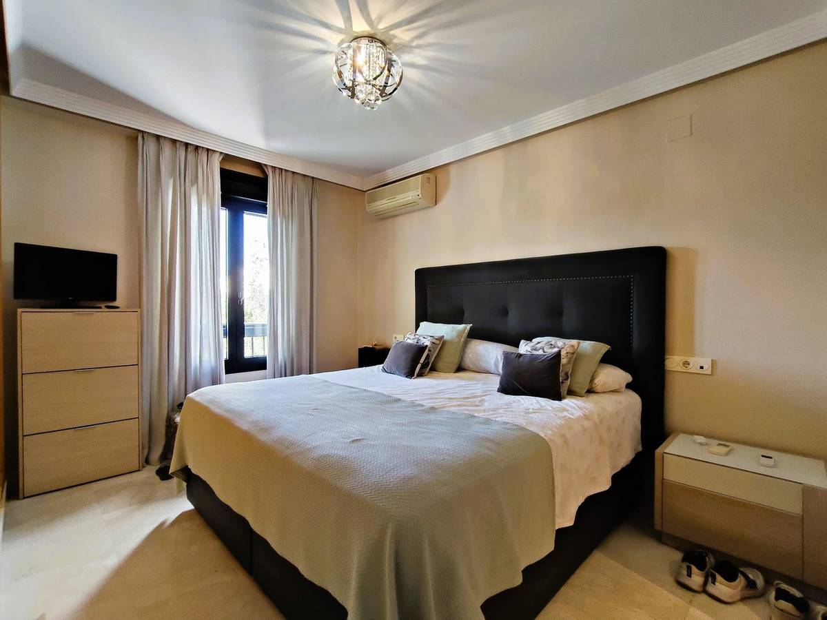 Drie-slaapkamerappartement in San Pedro de Alcántara in San Pedro de Alcántara - foto 14