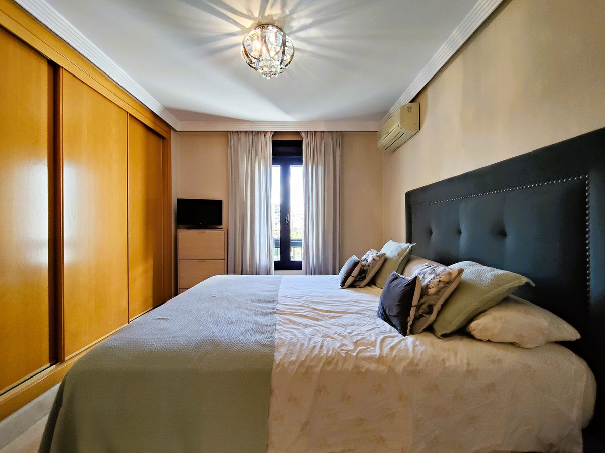 Drie-slaapkamerappartement in San Pedro de Alcántara in San Pedro de Alcántara - foto 16