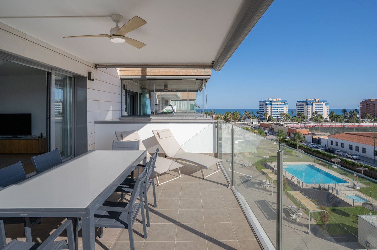 Appartement met 3 slaapkamers in Málaga Este in Málaga Este - foto 3