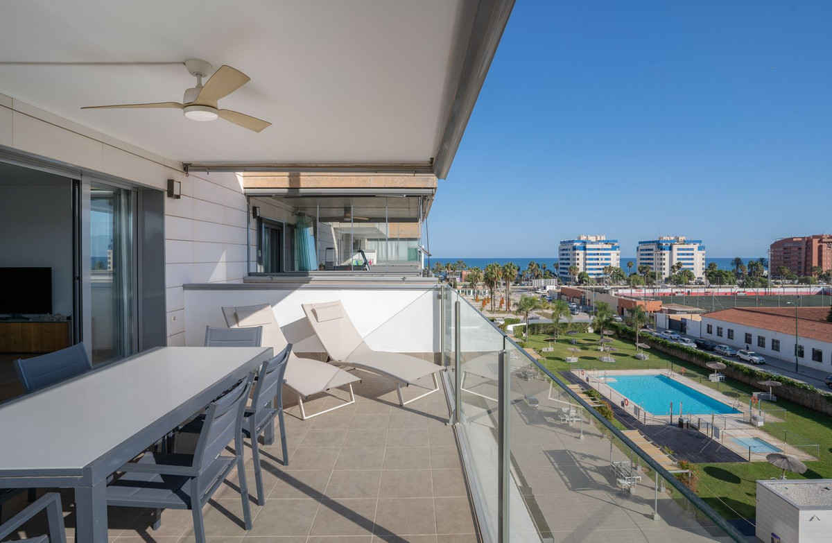 Appartement met 3 slaapkamers in Málaga Este in Málaga Este - foto 4