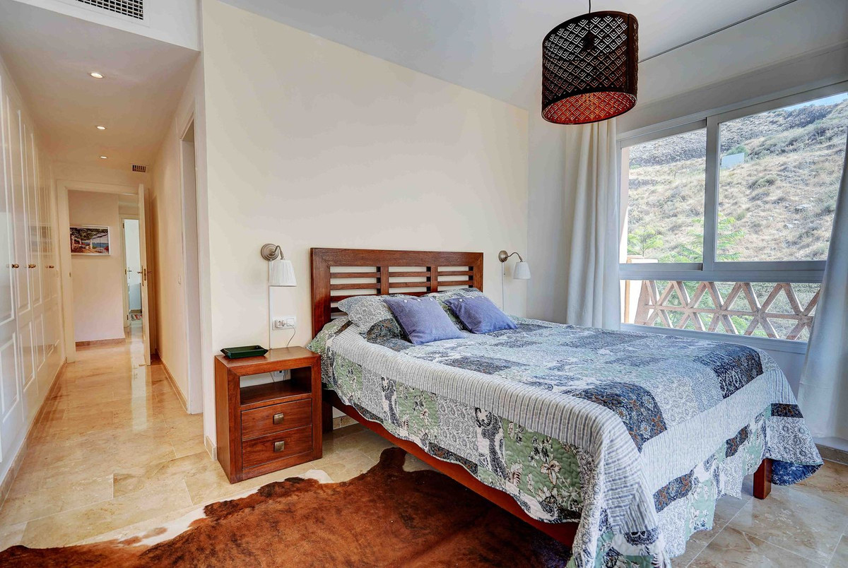 Drie-slaapkamerappartement in Calahonda in Calahonda - foto 14