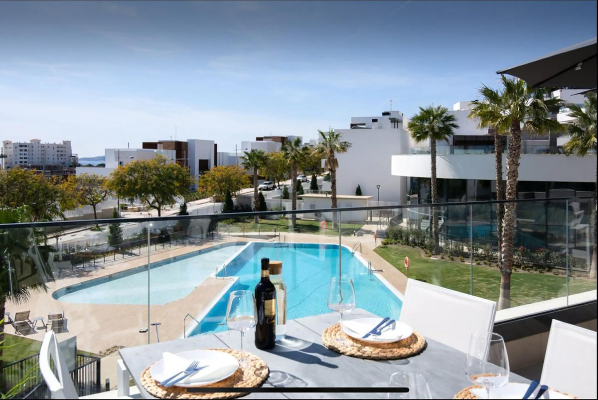 Exclusieve duplex-penthouse met privé dakterras in Estepona in Estepona - foto 7