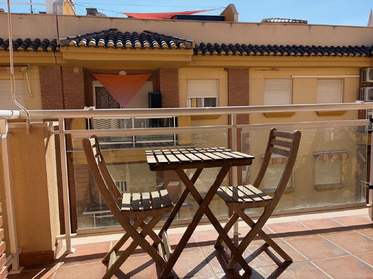 Penthouse met 1 slaapkamer in El Morche met balkon, 30 m² solarium en parkeerplaats in El Morche - foto 2