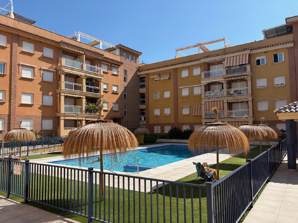 Penthouse met 1 slaapkamer in El Morche met balkon, 30 m² solarium en parkeerplaats in El Morche - foto 11