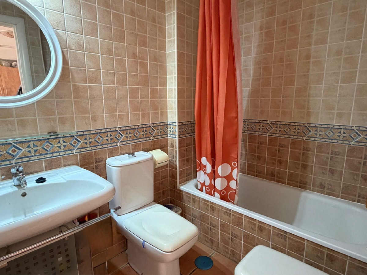 Penthouse met 1 slaapkamer in El Morche met balkon, 30 m² solarium en parkeerplaats in El Morche - foto 7
