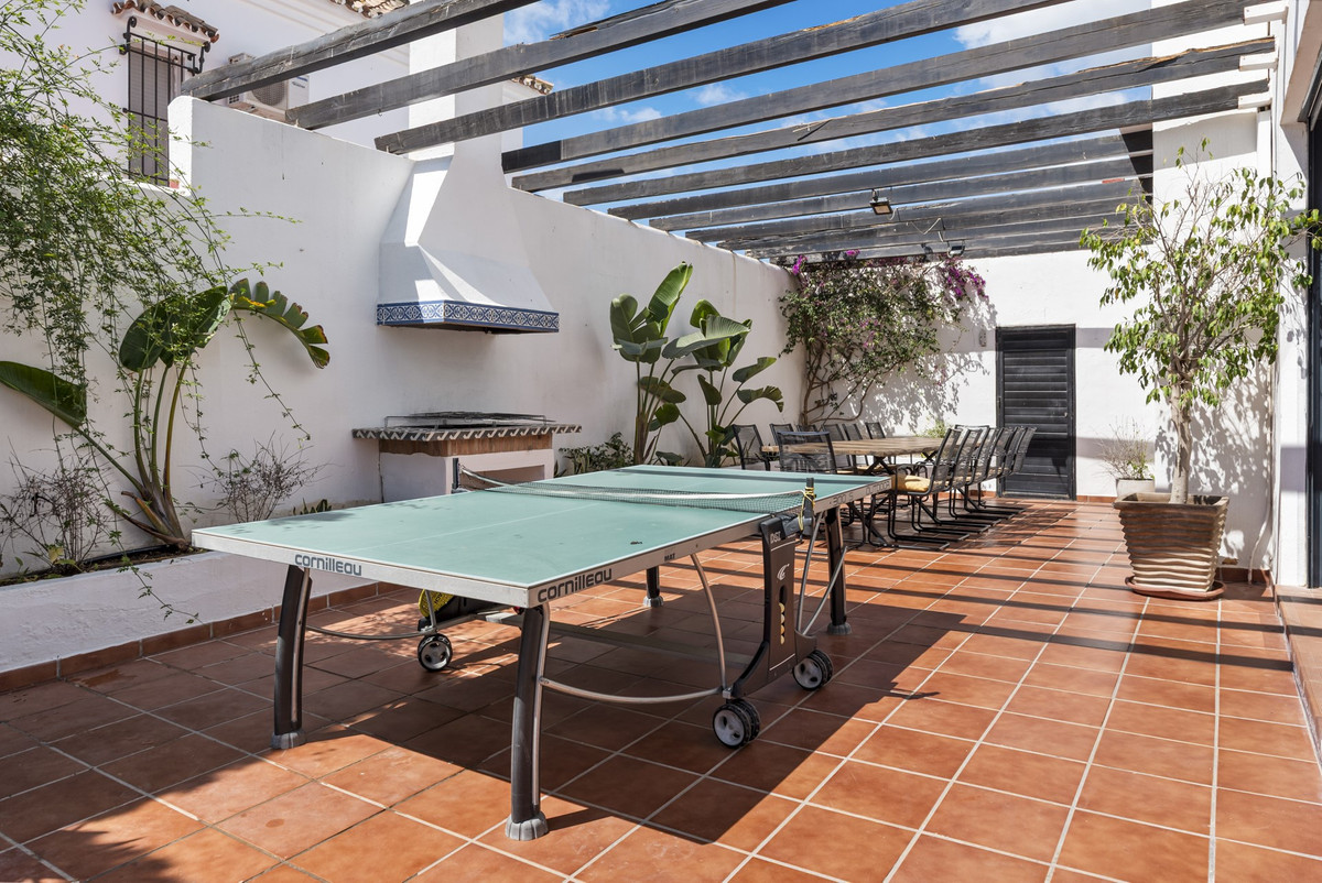 Villa met 6 slaapkamers in Nueva Andalucía, Marbella in Nueva Andalucía - foto 2