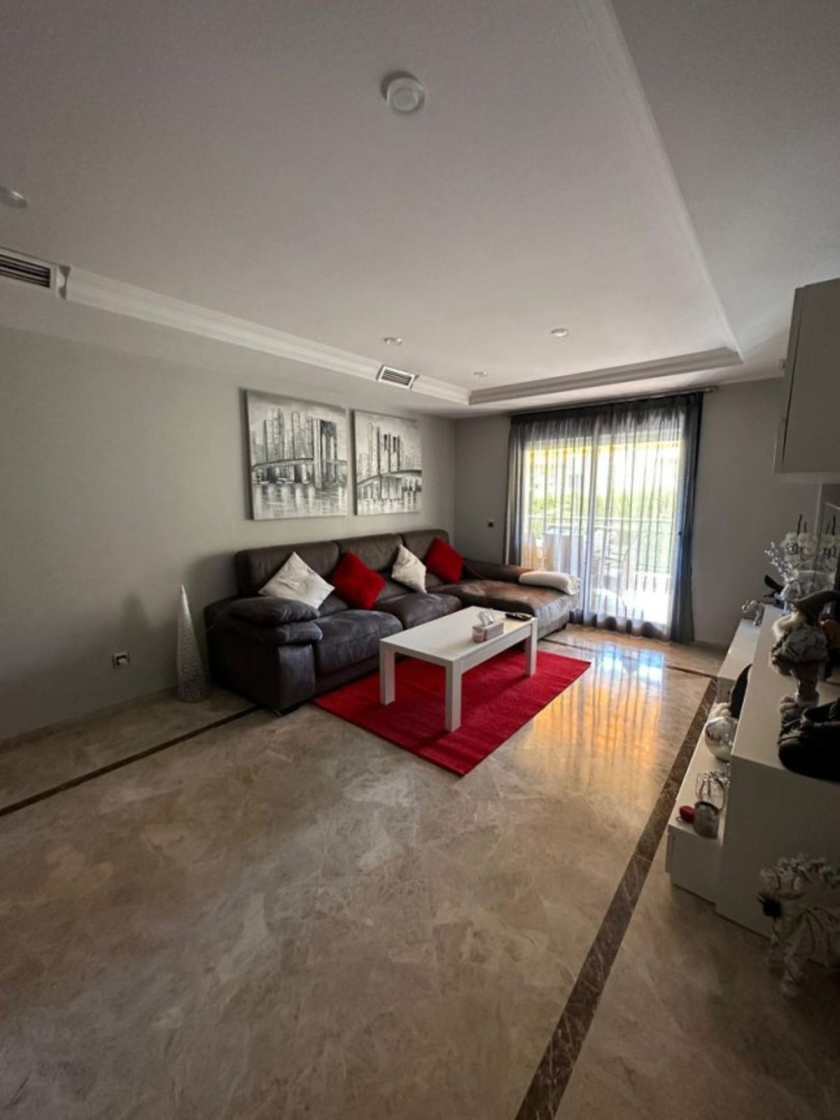 3 bedroom Apartment in Marbella in Marbella - foto 4