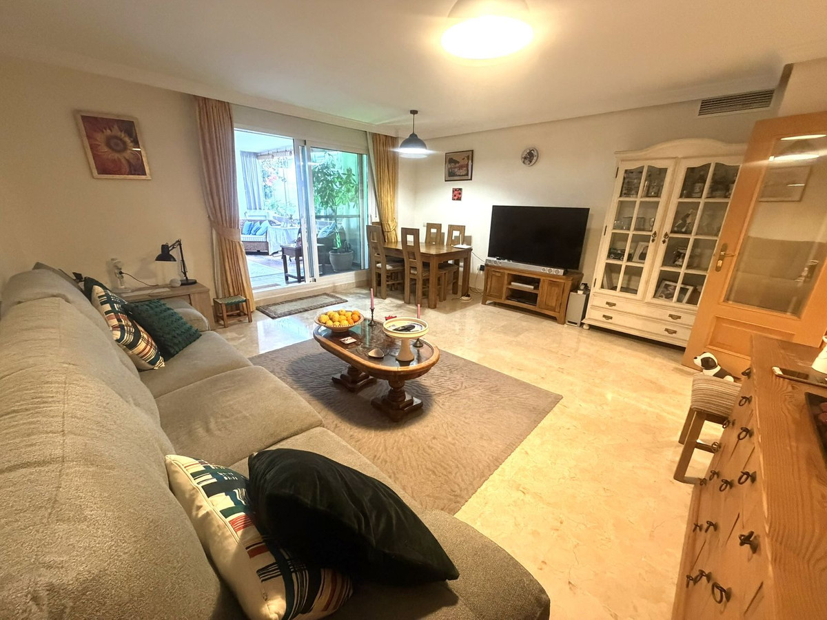 Drie-slaapkamer appartement in Selwo, Málaga in Selwo - foto 6